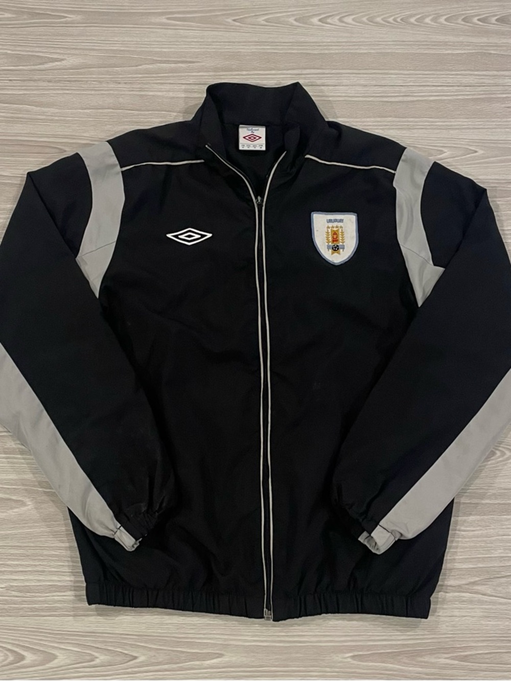 Vintage Umbro Uruguay National Team Jacket Top Black Futbol Men’s Size Medium